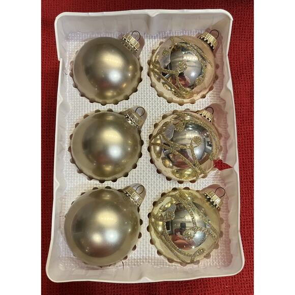 6 Vtg Christmas by Krebs Round Gold Glass Ornaments 3 Satin & 3 Shiny w/Glitter - Picture 1 of 4